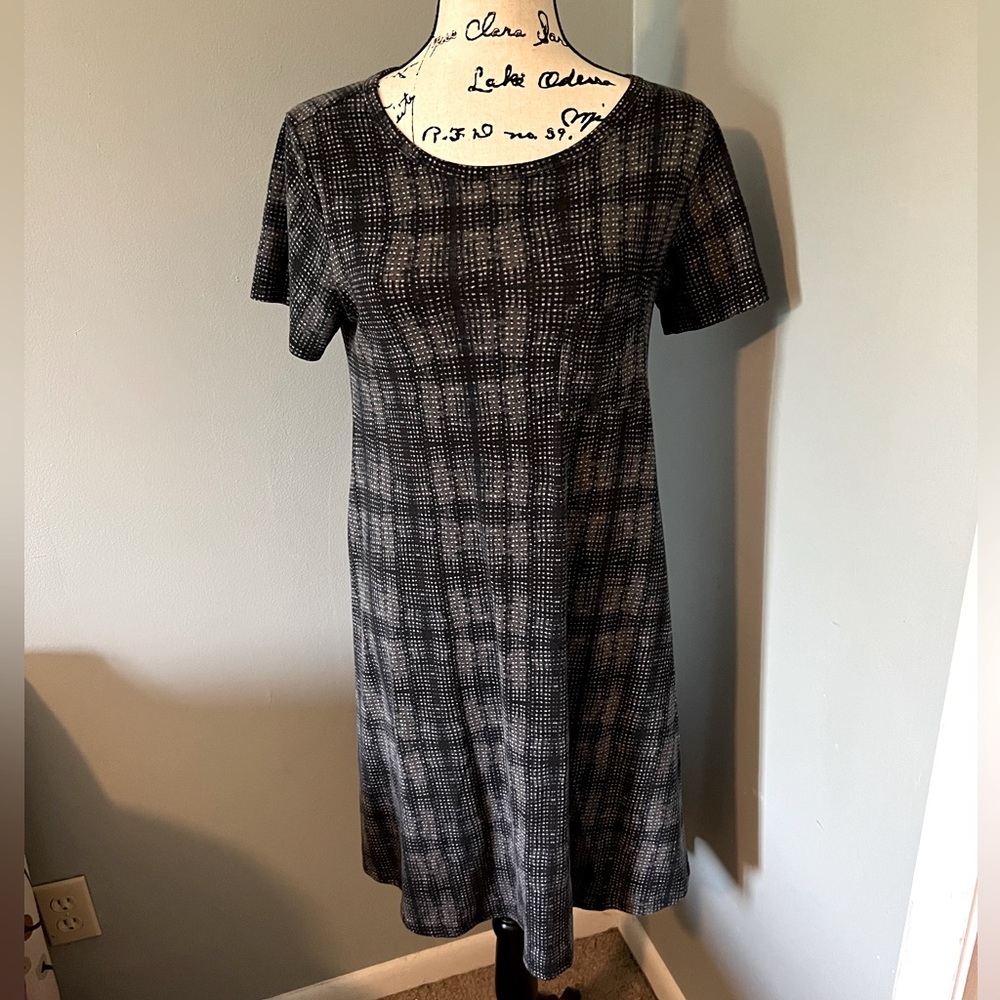 XS LuLaRoe Carly Dress w/ Chest Pocket- Blue/White/Gray, Polka dots